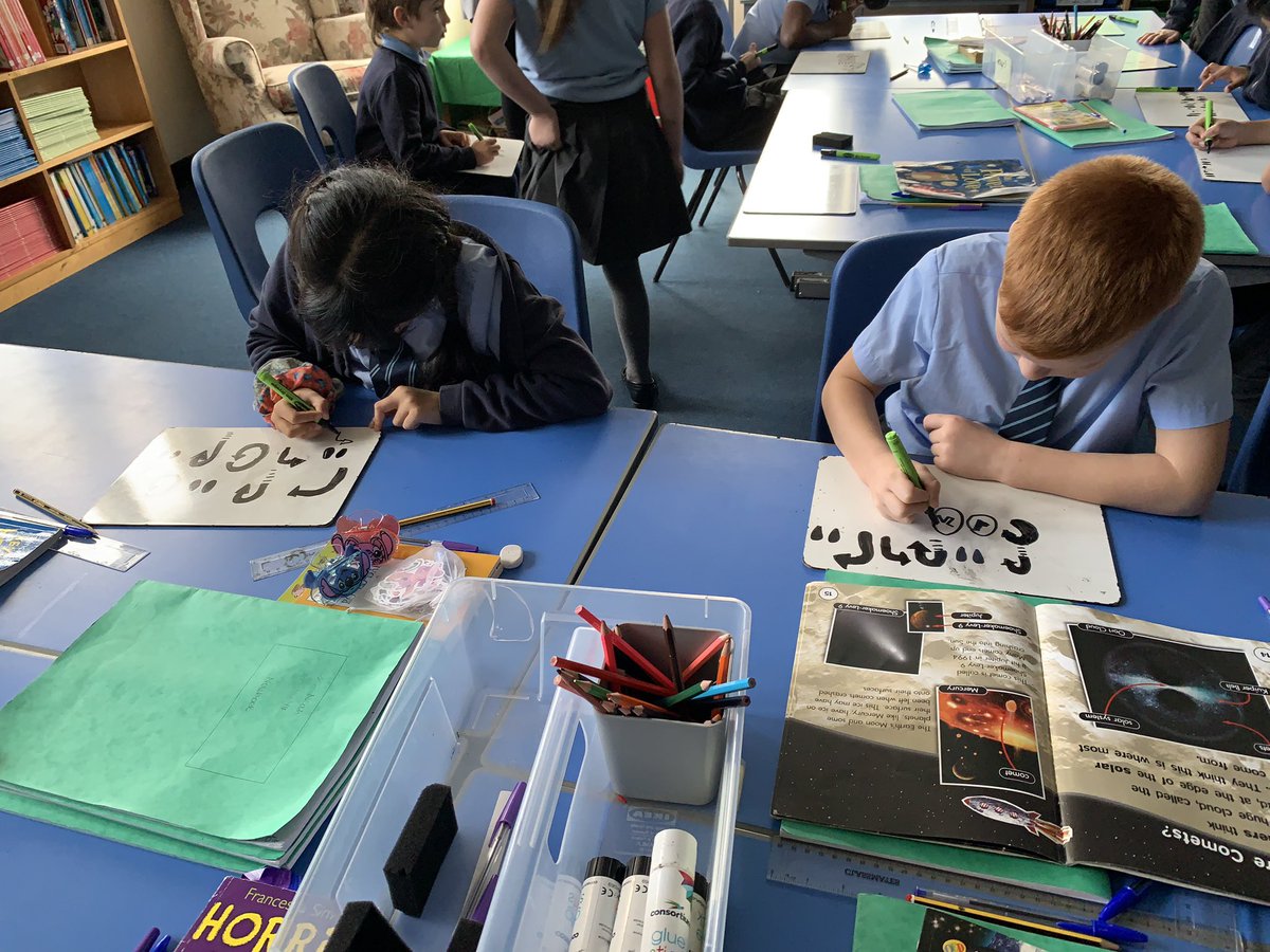 OLSMtweeters's tweet image. Fantastic coding work today in Year 4. The lower phase and years 3 & 4 took part in the #BupaCodingDay
The children designed, tested and debugged algorithms in a healthy lunchbox coding adventure👍
