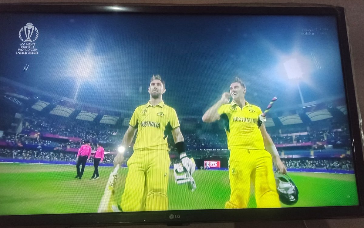 kumarkrishu7's tweet photo. Jaha matter bade hote hai waha #Glenn_Maxwell bhaiya khade hote hai. Unbelievable batting against #Afghanistan #Double_Ton 
@patcummins30 you did great job with @Gmaxi_32 
Real game watched in this #WorldCup2023 
#AUSvsAFG https://t.co/OhGBmMKOan