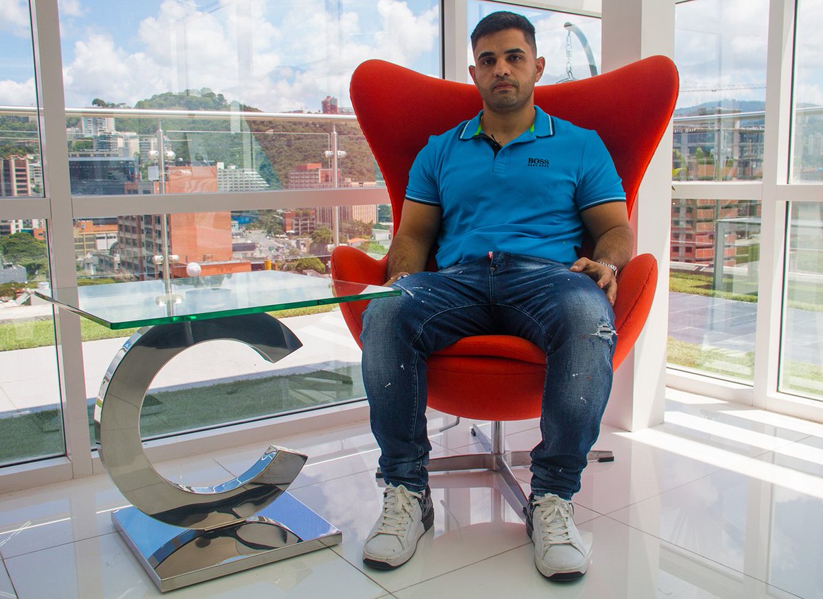 abcesnoticias's tweet image. 🇺🇲 Jonathan Ibarah dueño de tiendas Damasco forma también parte de la red financiera de Hamás y Hezbollah que opera en Venezuela.

Ibarah ha sido denunciado en varias oportunidades por violencia contra la mujer, maltrato a menor de edad y secuestro.

La participación de artistas…