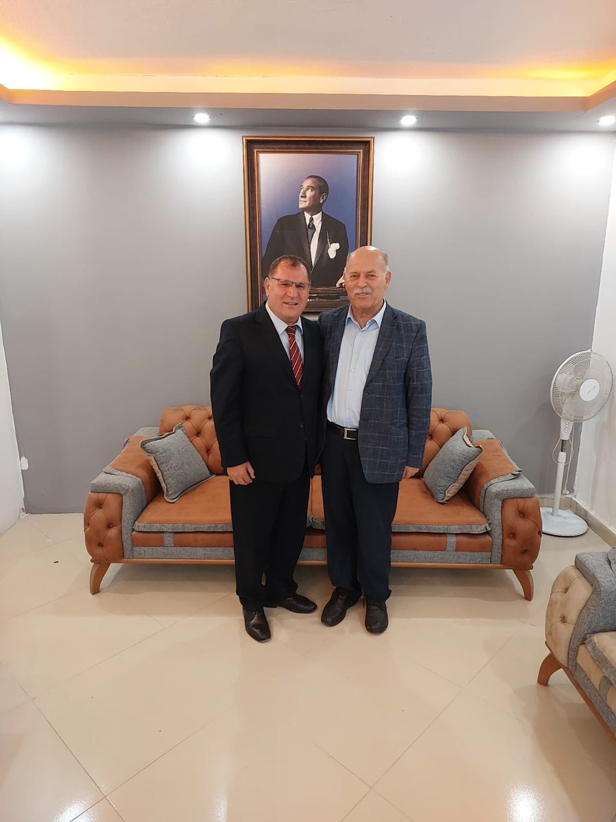 İyi Parti'de birlikte olmaktan gurur duyduğum Haydar AKTÜRK'ün Osmaniye Belediye Başkanlığı adaylığını destekliyorum.

Rotamız net pusulamız millet...
Osmaniye'nin imarı için mimar gerek

Osmaniye Belediye Başkanı A. Adayı Mimar Haydar AKTÜRK. <a href="/mimarakturk/">Mimar Haydar Aktürk</a>