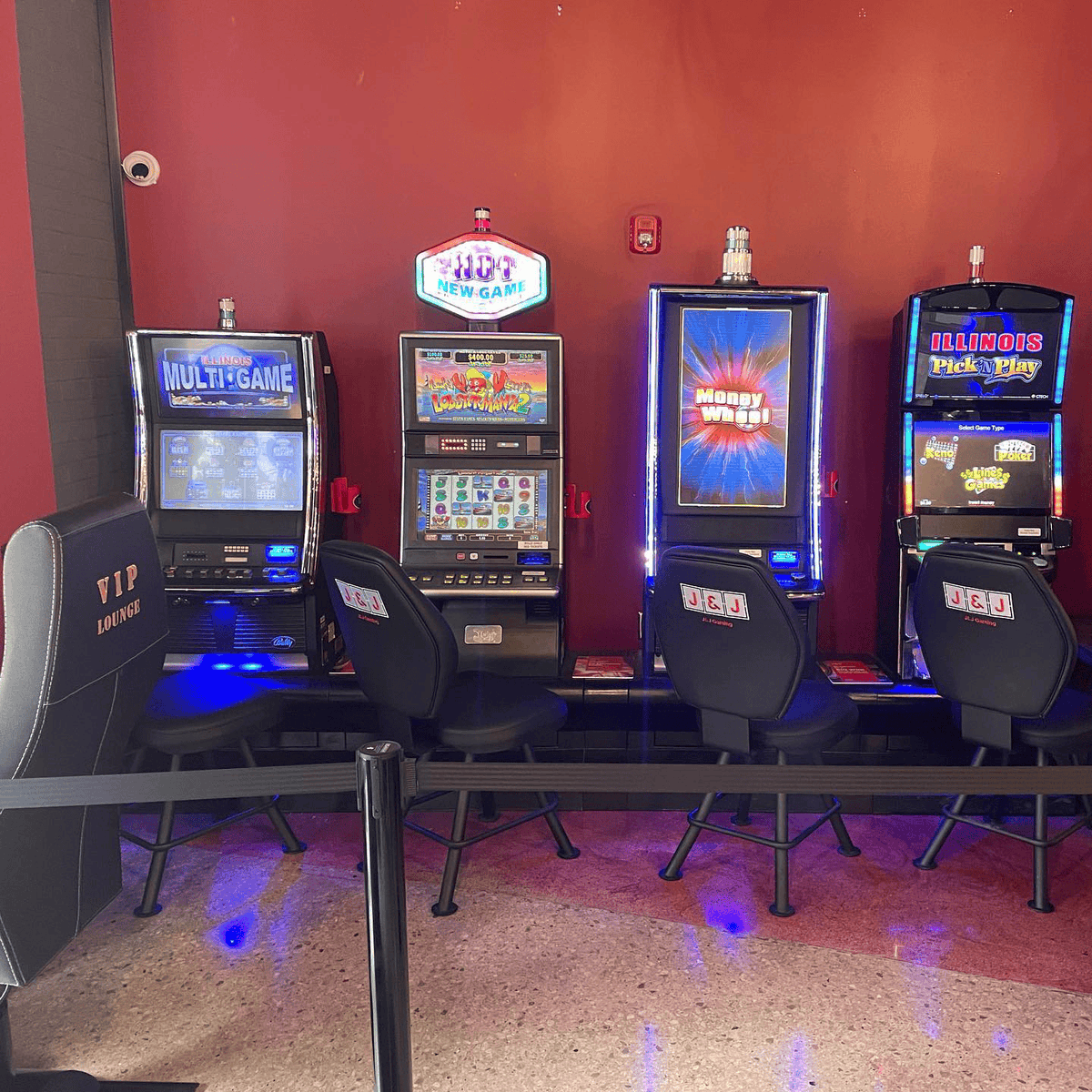 TheAxeBarCU's tweet photo. Step into the world of excitement, anticipation, and the thrill of winning with our state-of-the-art gambling machines. Visit us today at 114 S Neil St, Champaign, IL 61820!

#GamblingMachines #TheAxeBar https://t.co/mVjlu4J9Tp https://t.co/P2VszRwdcM