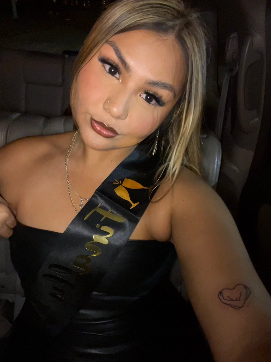 0gbanner's tweet photo. 21 and better than ever ✨ https://t.co/ZNKQq86imy