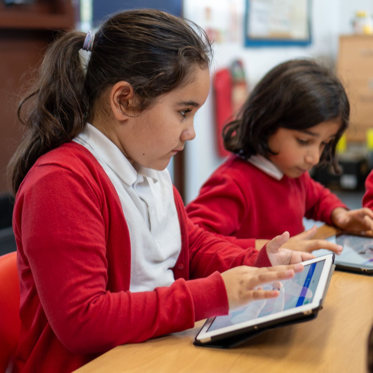 aveea_org's tweet image. At @kestrelmead, our KS1 kiddos are diving into the world of CAD &amp;amp; CAM, usually reserved for seasoned engineers! 🌟 Imagine, at 5, they're using tools like Cricut, akin to what's used to design marvels like The Shard! 

🏢💫 #EarlySTEM #FutureEngineers #AveeaAcademy