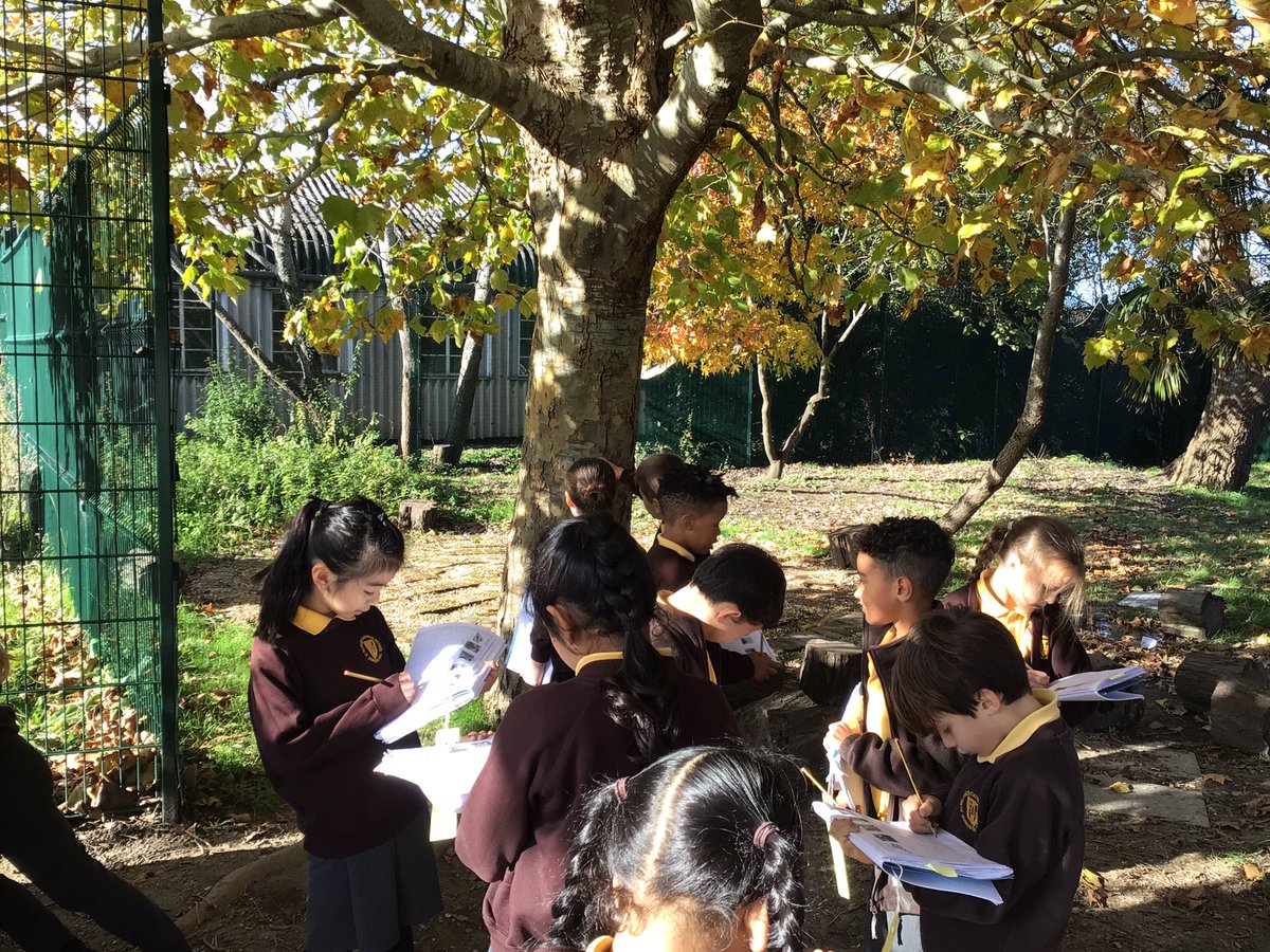s_wilfrid's tweet photo. Holly Class enjoyed learning outside today in English by collecting excellent adjective and verbs to describe the setting of the Iron Man by Ted Hughes. 🌳 https://t.co/q9NxPh877K