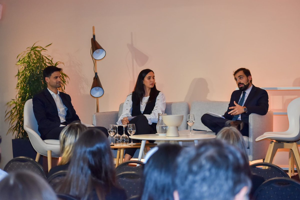 Legaltechsummit tweet media