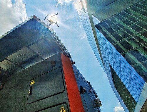 The Optimus Drone and Airbase in Urban Environment (Credit: Airobotics)
Israeli-based drone manufacturer Airobotics, (a subsidiary of Ondas Holdings) recently announced a $2.6 million order for additional Optimus drone systems from a local government

skydanceimaging.com/airobotics-wil…