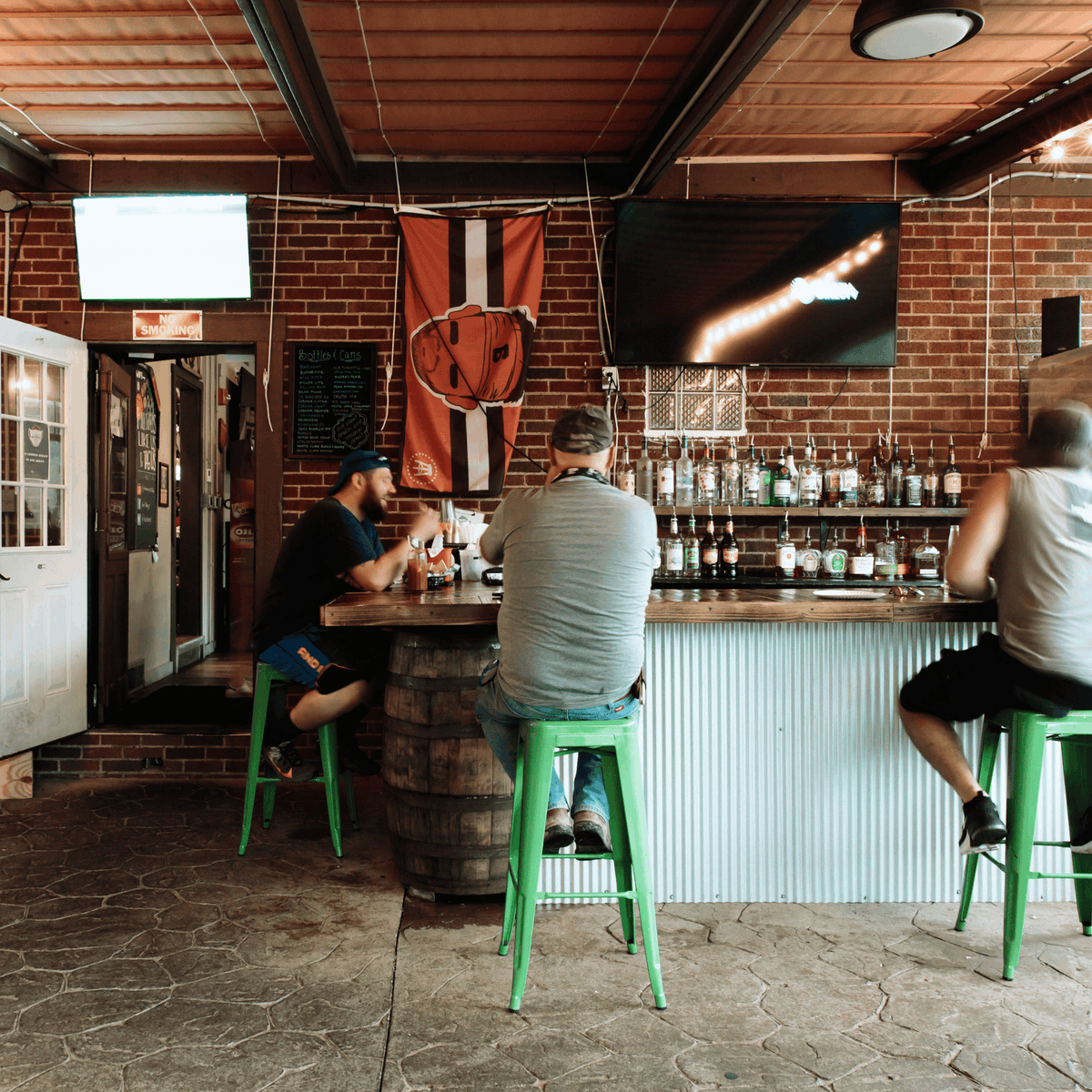 HailMarys2's tweet photo. Looking for your new go-to spot for a good time? Make it Hail Mary's! 🎉 

With our quality meals, welcoming atmosphere, and a team that treats you like family, we're more than just a restaurant, we're your home away from home. https://t.co/7ShL29cBIr