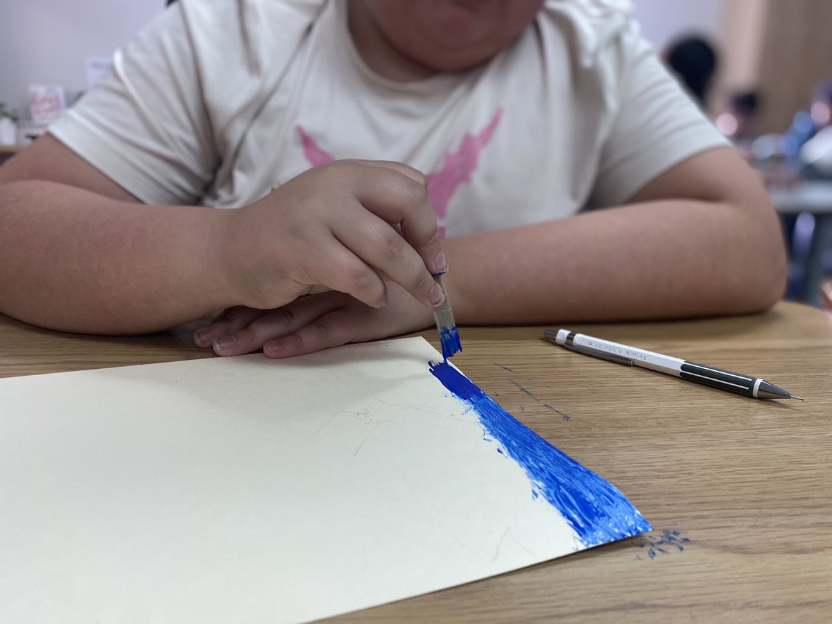 @brittanihislop tweet media