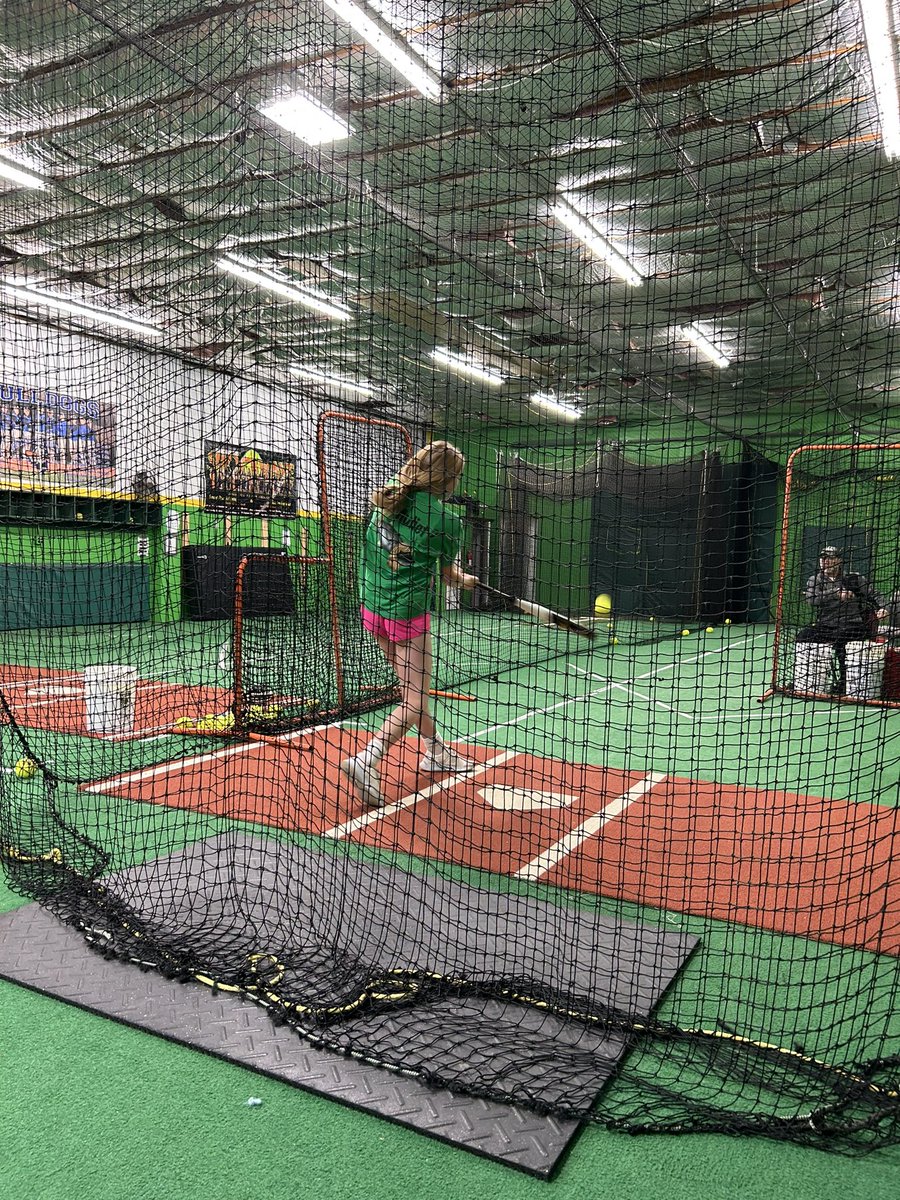 SydneyManring's tweet photo. Great weekend in Scenic City, team went 4-1. Now time to get to work during this week off! @Coach_PetrieSB @RedFlashSB @CoachKnerem @AshlandUSball @CoachLeedy @UFOilerSoftball @OtterbeinSB @coachjanelhayes @RaginCajunsSB @rsmidwest @BBOS_Nation @ExtraInningSB @StriveSoftball https://t.co/1H31fYoi4R