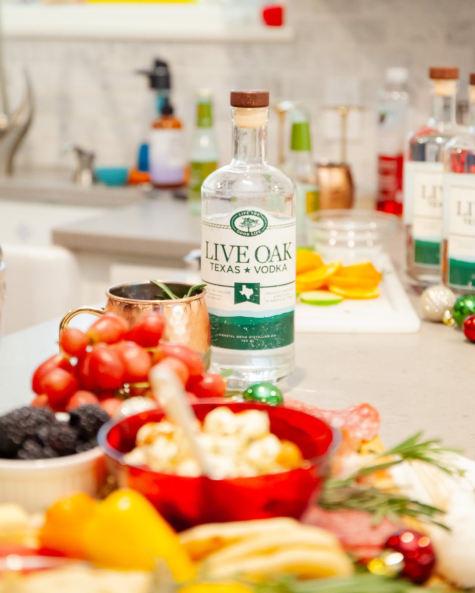 Cheers to November! 🍂✨ Our #TexasVodka is here to help you get ready for cozy gatherings and unforgettable moments. #DrinkLiveOakVodka