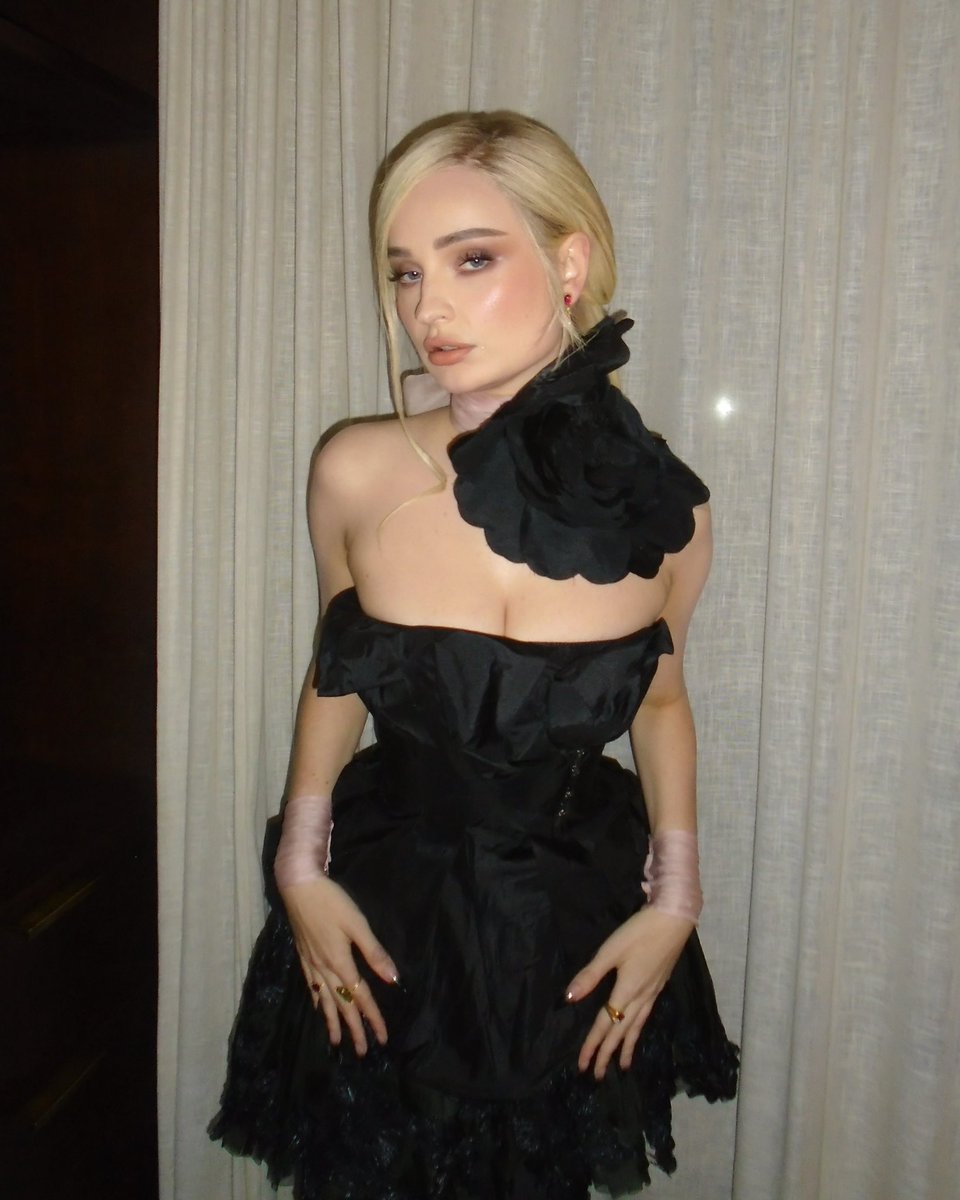 Magical evening last night at the <a href="/CFDA/">Council of Fashion Designers of America</a> awards with <a href="/MACcosmetics/">M•A•C Cosmetics</a> 🖤 Wearing Spring Summer 2007 Christian LaCroix Haute Couture.