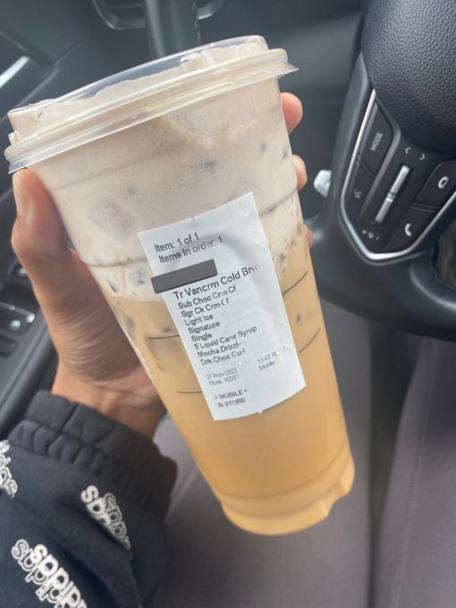 Coffee bought off random $ends today 😛🤷🏽&zwj;♀️ Can you top it? 😈 I spoil those who spoil me 😛💦🥵 {Cashapp: