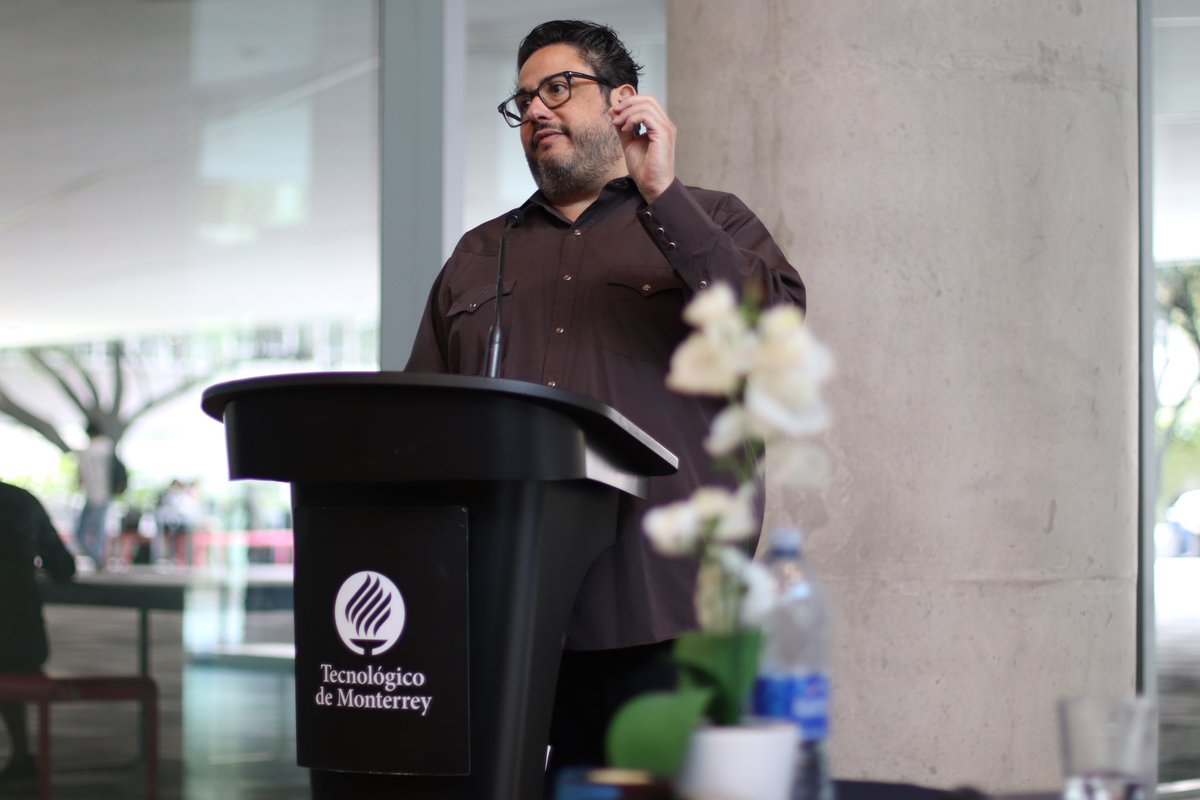 Escuela de Humanidades y Educación tweet media