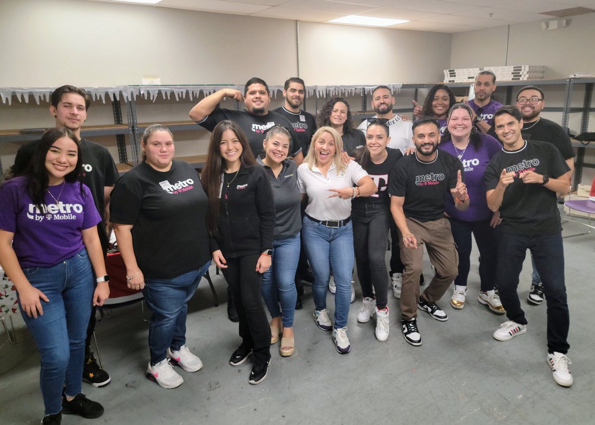 RodolfoVollmer's tweet photo. ๐ November, you're not ready for the electrifying energy of Team Cell Touch, with the partnership of Assurant, and SmartPay! We're geared up to rock this month to its core! ๐ฅ๐ Let's make it legendary! ๐ช๐ฅ #EpicNovember #TeamPower https://t.co/MvsboBH0HI