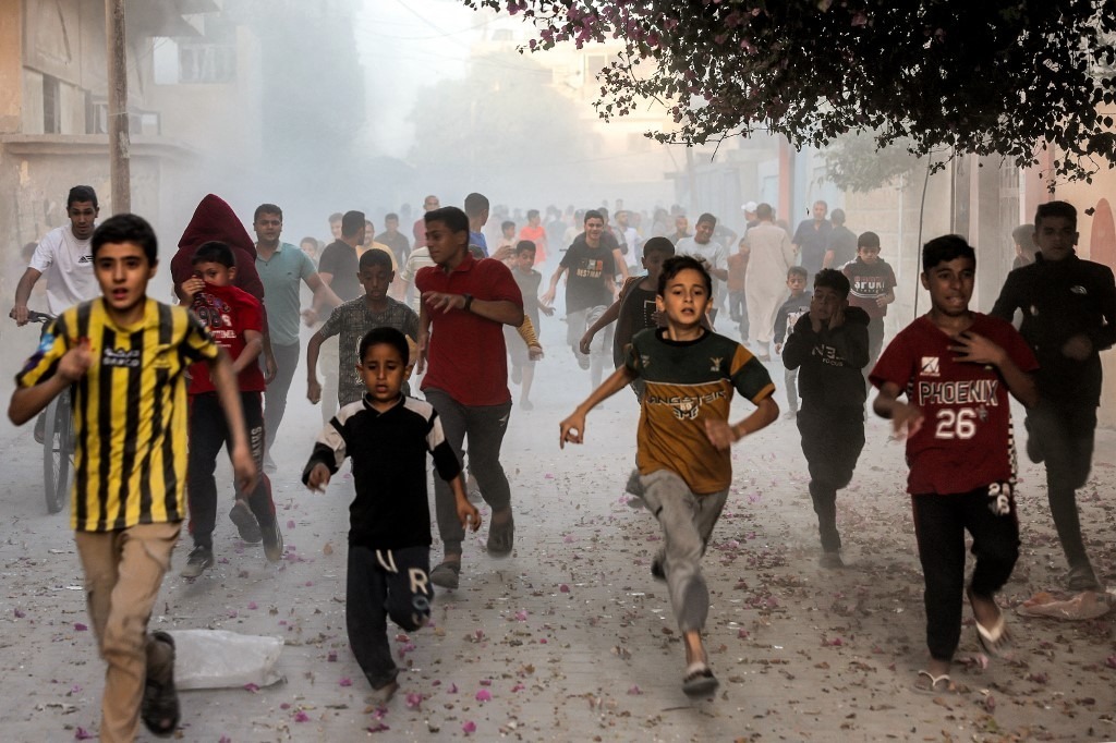 GAZA UPDATE: 4,237 Palestinian children have been killed in Gaza.

Israeli forces have killed twice as many Palestinian children in Gaza over the past month than the total number of Palestinian children killed in the West Bank and Gaza combined since 1967. ow.ly/zkEm50Q59cJ