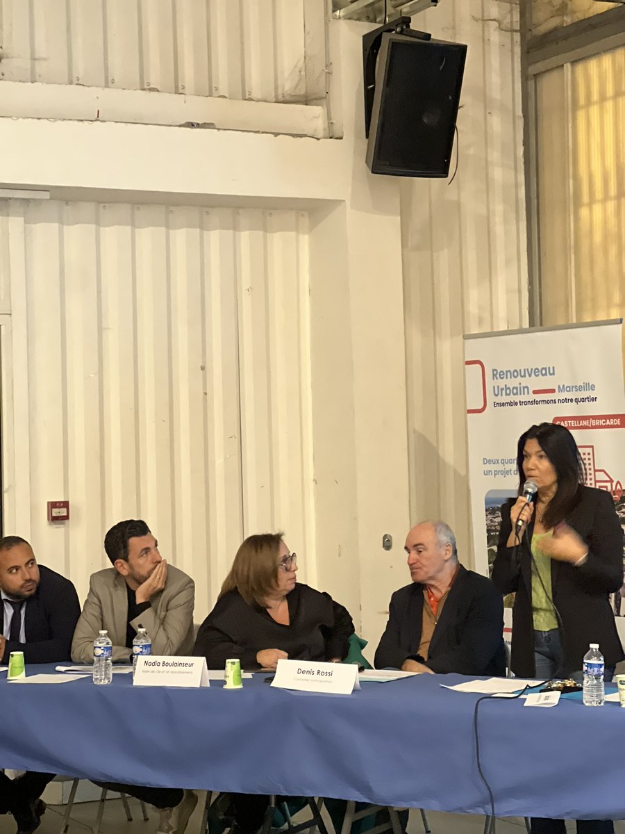 SamiaGhali's tweet photo. 🏗️ Réunion publique sur la rénovation urbaine de la Castellane

Avec les habitants, nous dessinons ensemble la Castellane de demain. 

Avec @BenoitPayan, @NBoulainseur, @sjibrayel et @HediRamdane, nous agissons en simultanée pour transformer tous les quartiers de Marseille. https://t.co/PZ3PMIRNcn