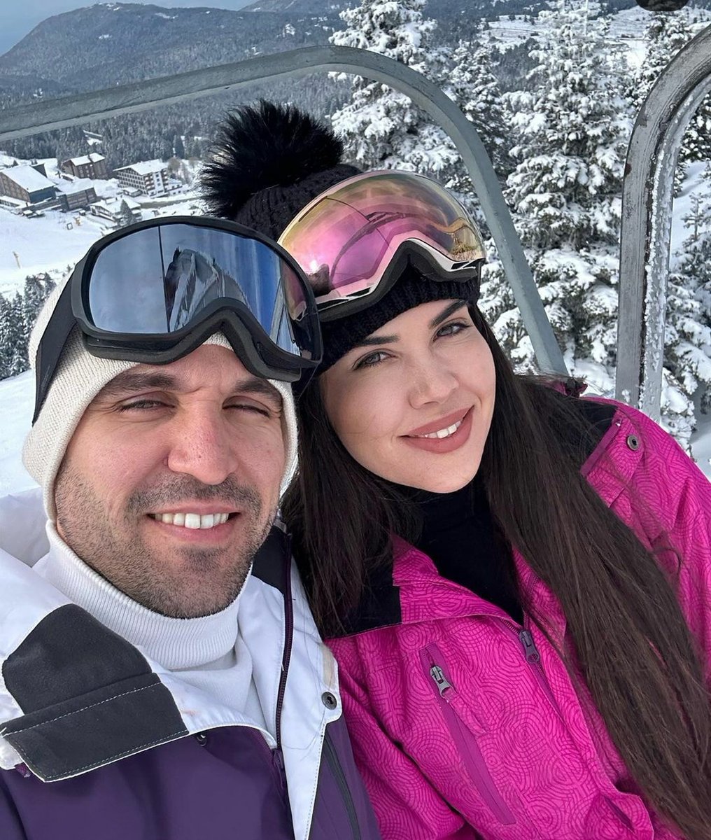 muhendisyenn's tweet photo. Sağlık bakanlığı açıklama yaptı;
İlk harekete geçen kurum sağlık bakanlığı oldu. Feyza Altun'un işaret ettiği
Özlem Lina Öz ve doktor eşi Tayyar Taylan Öz  sağlık bakanlığı tarafından denetlenecek.

#tayyargil https://t.co/MLgCWq0nJB