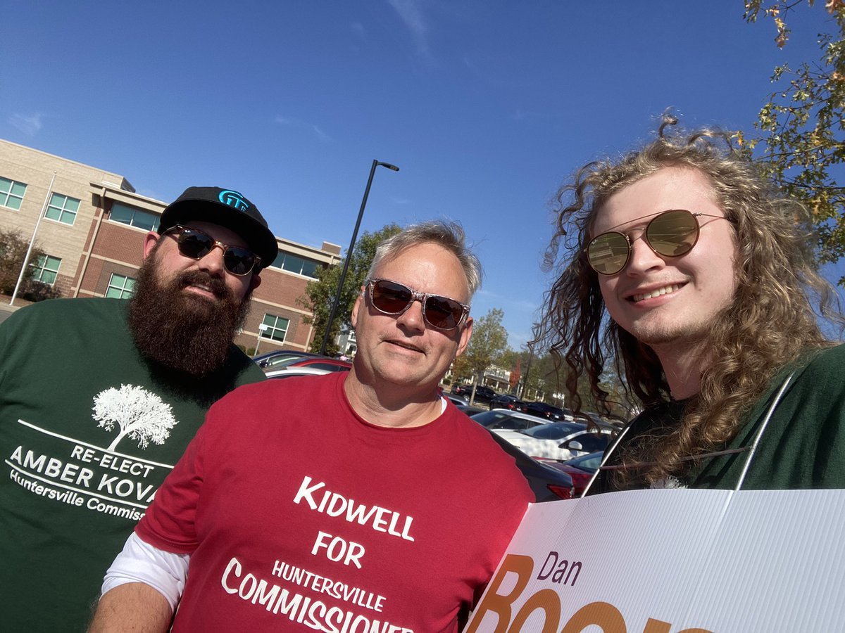 roblkidwell's tweet photo. JM Alexander has no lines.  Come on out and see us. https://t.co/HbABis8qQ3