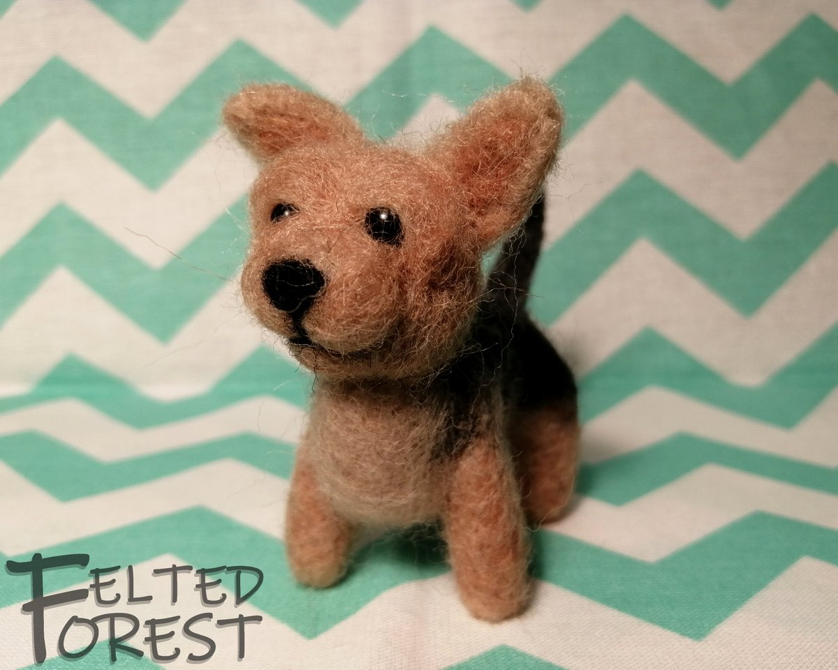 Felted_Forest's tweet image. Yorkie👅

#feltedforest #felting #feltingwool #feltingwoolcrafts #needlefelting #needlefeltinglover #felted #wool #handmade #handmadecraft #dog #yorkshireterrier #yorkshire #yorkie #terrier #doggie #puppy