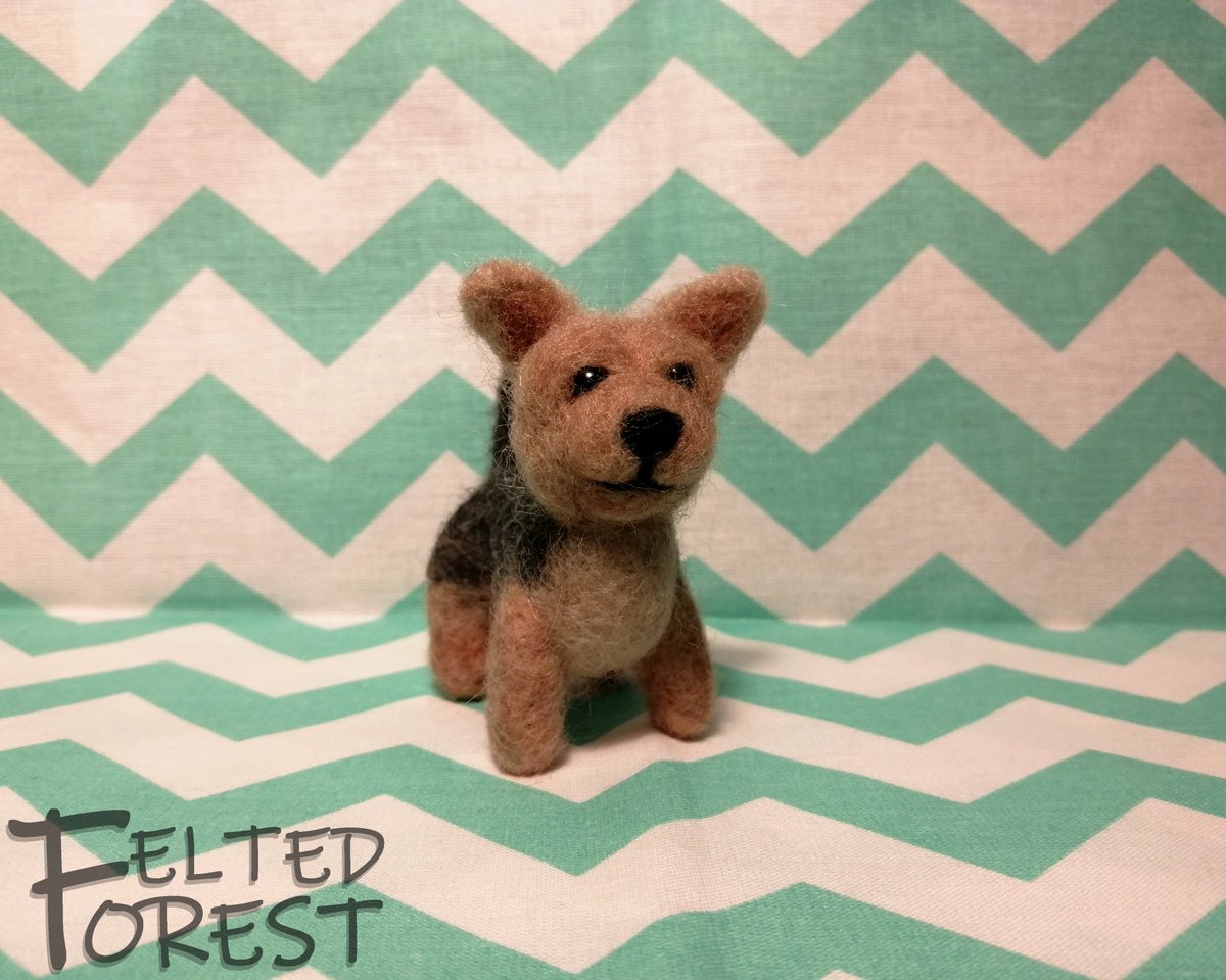 Felted_Forest's tweet image. Yorkie👅

#feltedforest #felting #feltingwool #feltingwoolcrafts #needlefelting #needlefeltinglover #felted #wool #handmade #handmadecraft #dog #yorkshireterrier #yorkshire #yorkie #terrier #doggie #puppy