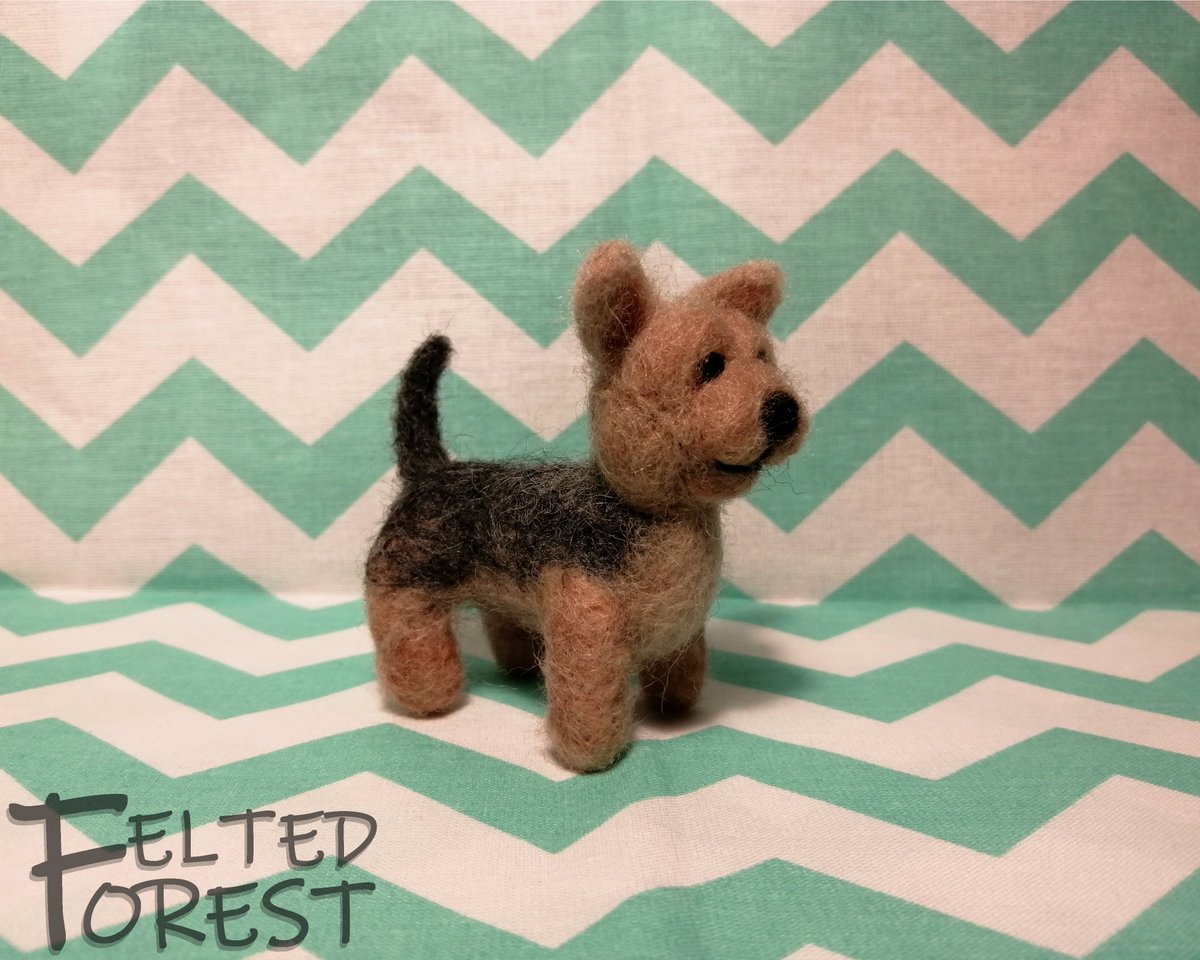 Felted_Forest's tweet image. Yorkie👅

#feltedforest #felting #feltingwool #feltingwoolcrafts #needlefelting #needlefeltinglover #felted #wool #handmade #handmadecraft #dog #yorkshireterrier #yorkshire #yorkie #terrier #doggie #puppy