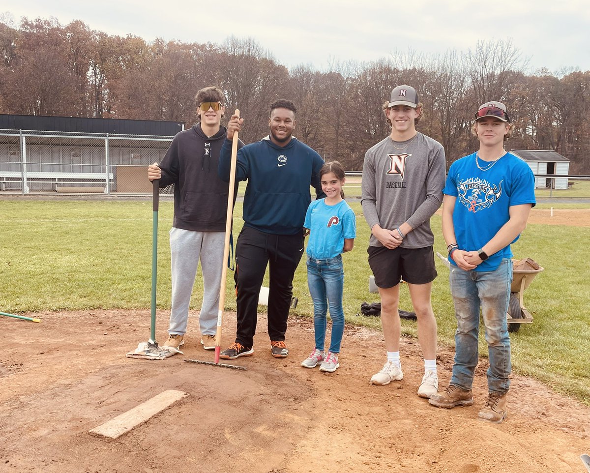 No School today for Leora — So she wanted to come out and check out the Mound Rebuild with the Squad.. #SwordsUp⚔️ #SpartanField <a href="/Samuel_M_31/">Samuel Martinez</a>