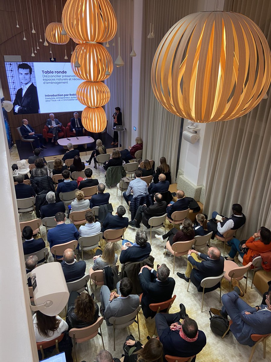 Peut-on encore sauver la ville ? 

Intervention passionnante de <a href="/RobinRivaton/">Robin Rivaton</a> sur le thème de la nécessaire réconciliation entre préservation des espaces naturels et nécessité d’aménagement urbain.

<a href="/onepoint/">Onepoint</a>