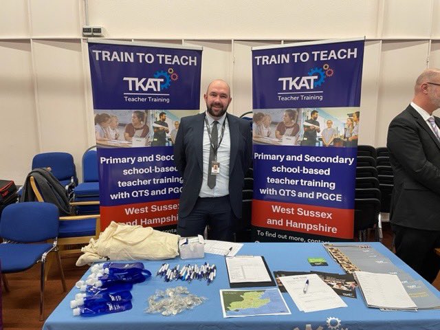 Matt Eagle from <a href="/TKATSCITT/">TKAT SCITT</a> is at the  <a href="/TeachPortsmouth/">Teach Portsmouth</a> event this afternoon/evening ready to talk all things ‘Train to Teach’
Come and meet the team.

#oneTKATfamily
