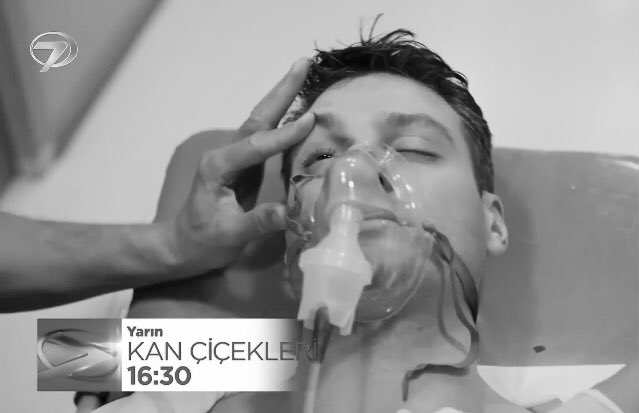 iremqlx's tweet image. en acı dejavu 😭💔 #BarKer 

#kançiçekleri #barışbaktaş #hakandurmuş