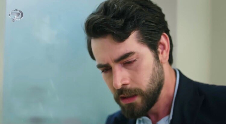 iremqlx's tweet image. en acı dejavu 😭💔 #BarKer 

#kançiçekleri #barışbaktaş #hakandurmuş