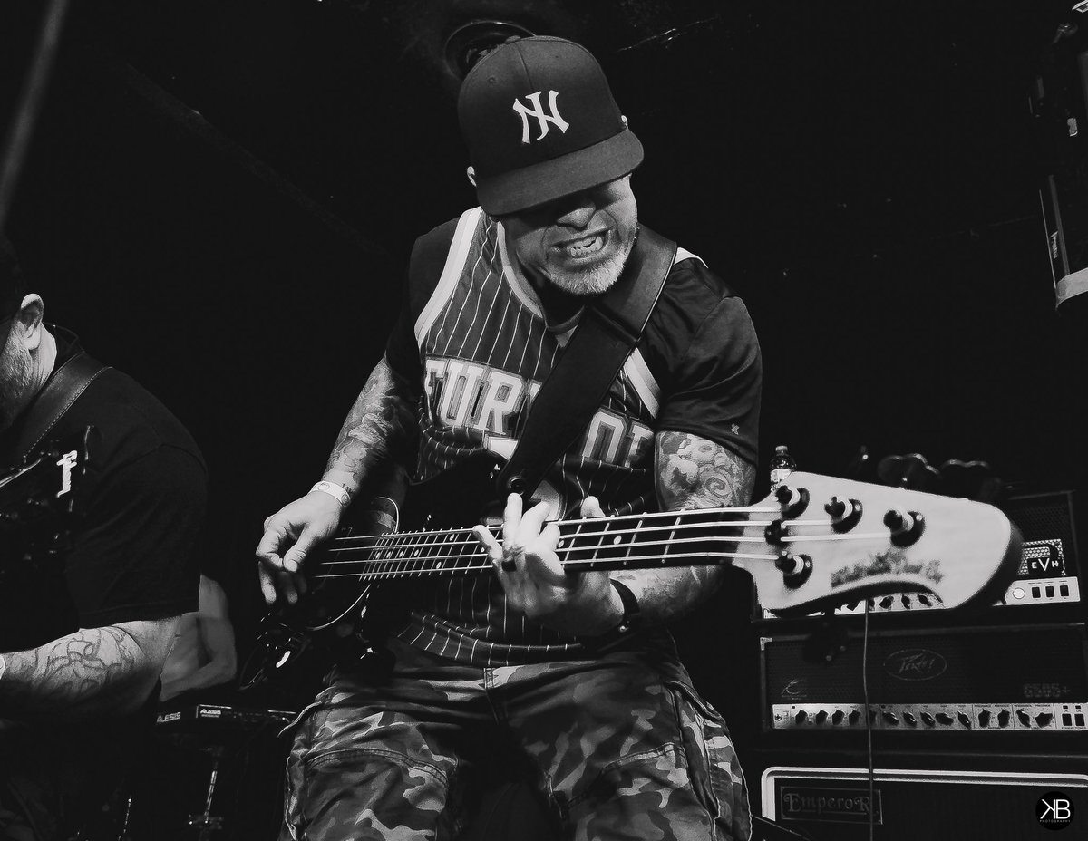 kbximaging's tweet image. IT’S NOT WHERE YA FROM, IT’S WHERE YA AT 

Fury of Five came through Chicago for the very first time in their 20+ year career. 

Old school 🤝 new school 

New Noise Mag Coverage: newnoisemagazine.com/galleries/fury…

Photos: dropbox.com/scl/fo/llaz2gw…