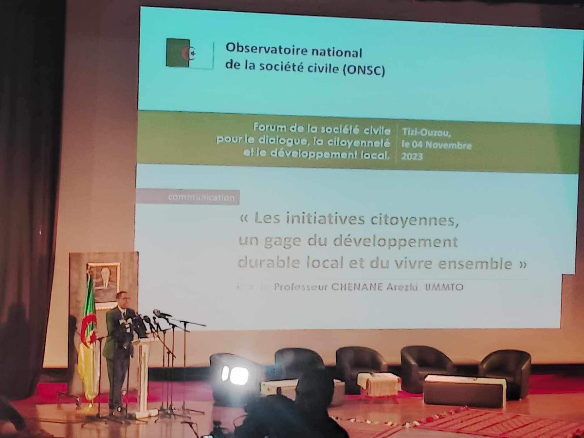 C'est véritablement un honneur💐 pour notre association d'avoir pris part au forum sur la citoyenneté et le développement local📓📔 qui s'est tenu à la Maison de la Culture 🌇de Tizi-Ouzou.