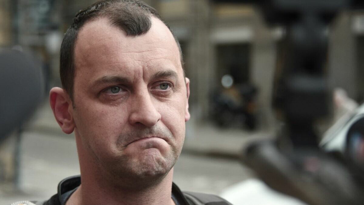 le_Parisien's tweet photo. L’acquitté d’Outreau Franck Lavier condamné à six mois avec sursis pour agression sexuelle sur sa fille

Elle l’avait accusé d’attouchements sur ses seins alors qu’elle était mineure
➡️ https://t.co/OZw5uzWARq https://t.co/wBnEpmJ5Wy