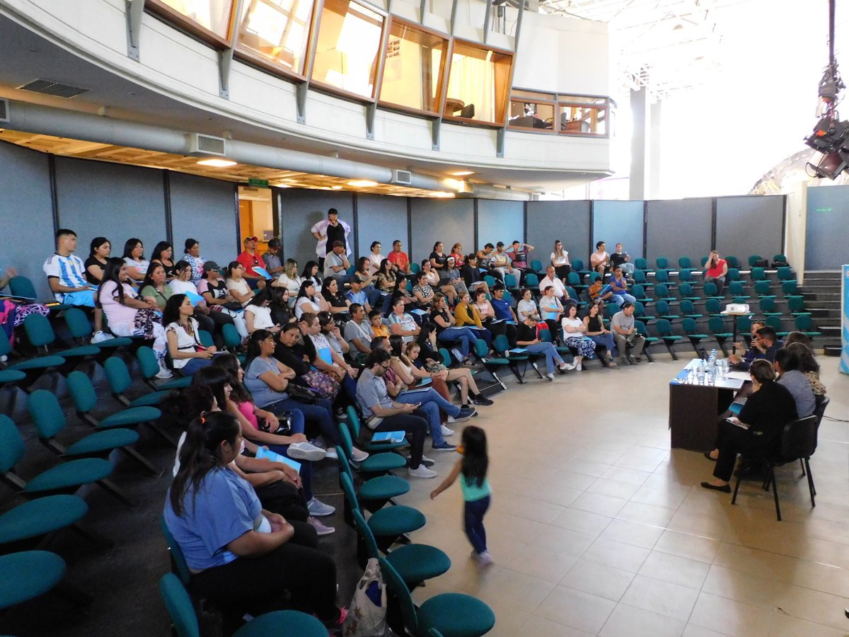 MarisaUcedaOk's tweet image. 🌾 Participamos de la presentación de la Estrategia Federal de Ordenamiento Ambiental del Territorio y del anuncio de la 2ª cohorte del Diplomado de Extensión Universitaria en Transición Agroecológica y Manejo Sostenible de Tierras del @CeficTierra con @AmbienteNacion y la #FCEN.