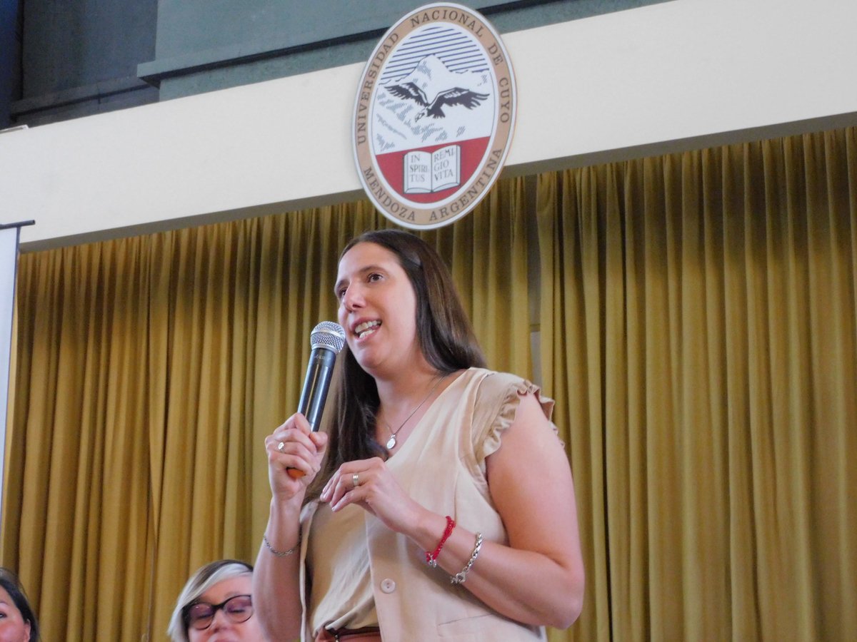 MarisaUcedaOk's tweet image. 🌾 Participamos de la presentación de la Estrategia Federal de Ordenamiento Ambiental del Territorio y del anuncio de la 2ª cohorte del Diplomado de Extensión Universitaria en Transición Agroecológica y Manejo Sostenible de Tierras del @CeficTierra con @AmbienteNacion y la #FCEN.