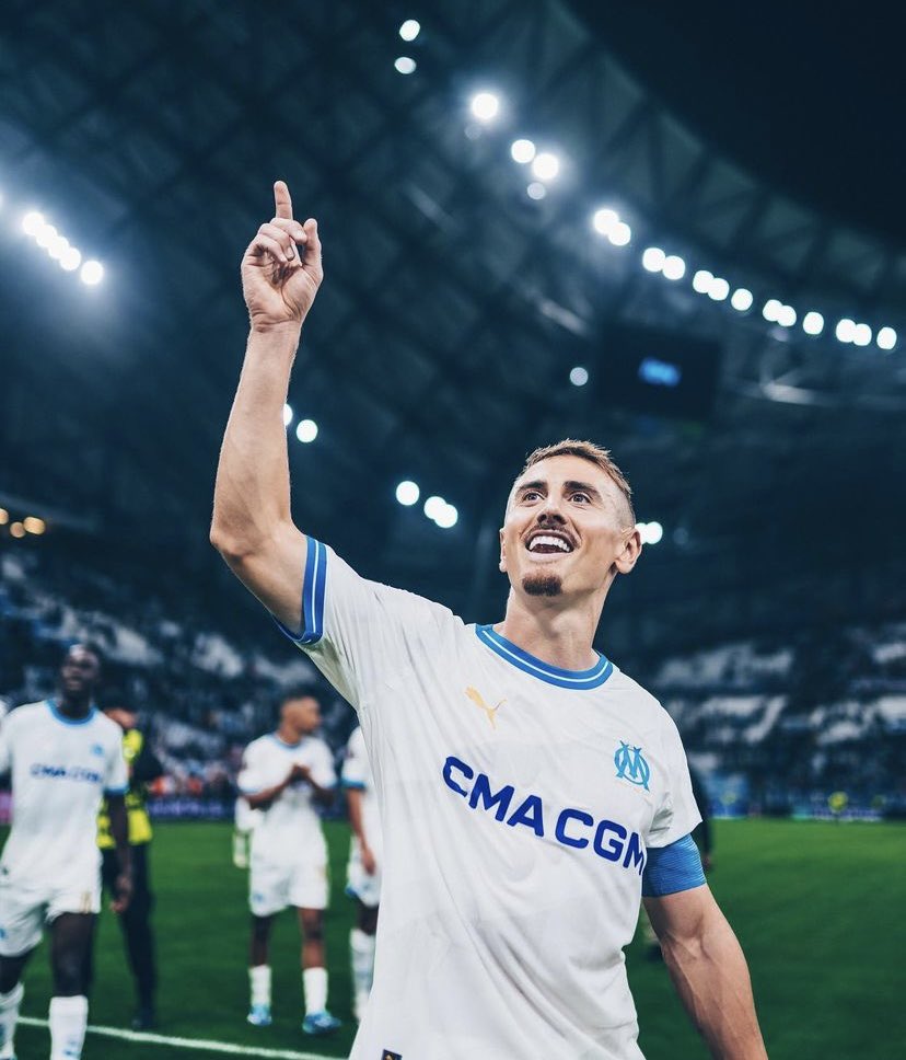 GuillaumeTarpi's tweet image. 👉🏼 Valentin Rongier souffre d’une entorse à un genou. Il pourrait être indisponible plusieurs semaines, voire jusqu’à la fin de l’année. (@lequipe) #TeamOM