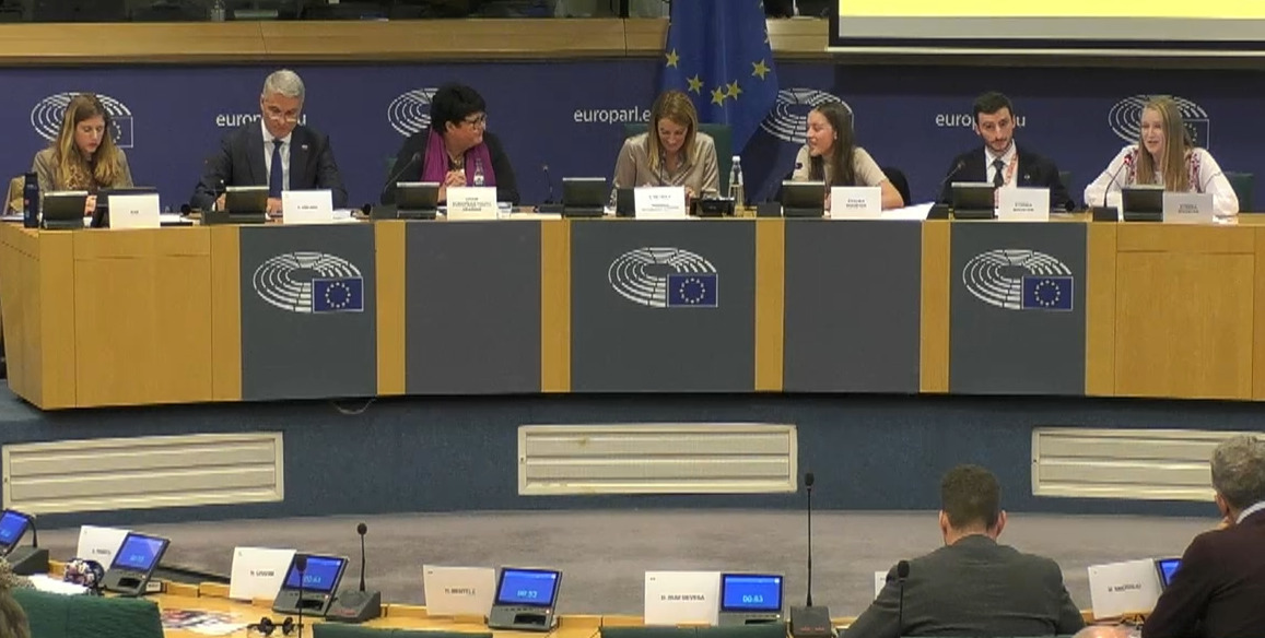 Jan Wilker🇺🇦 (@_jwilker) on Twitter photo Many🇪🇺 #Youth ideas from #EYE2023 debated at the <a href="/Europarl_EN/">European Parliament</a> today!👏
Quality #education, training & #TransitionToWork not only for the wealthy ones!
#BanUnpaidInternships agree <a href="/dragos_pislaru/">Dragoș Pîslaru</a> <a href="/aliciahoms/">Alícia Homs</a> <a href="/MonicaSemedoLux/">Monica Semedo MEP</a>
Can we deliver before #EU2024? <a href="/NicolasSchmitEU/">Nicolas SCHMIT</a> 🤔 Many🇪🇺 #Youth ideas from #EYE2023 debated at the <a href="/Europarl_EN/">European Parliament</a> today!👏
Quality #education, training & #TransitionToWork not only for the wealthy ones!
#BanUnpaidInternships agree <a href="/dragos_pislaru/">Dragoș Pîslaru</a> <a href="/aliciahoms/">Alícia Homs</a> <a href="/MonicaSemedoLux/">Monica Semedo MEP</a>
Can we deliver before #EU2024? <a href="/NicolasSchmitEU/">Nicolas SCHMIT</a> 🤔
