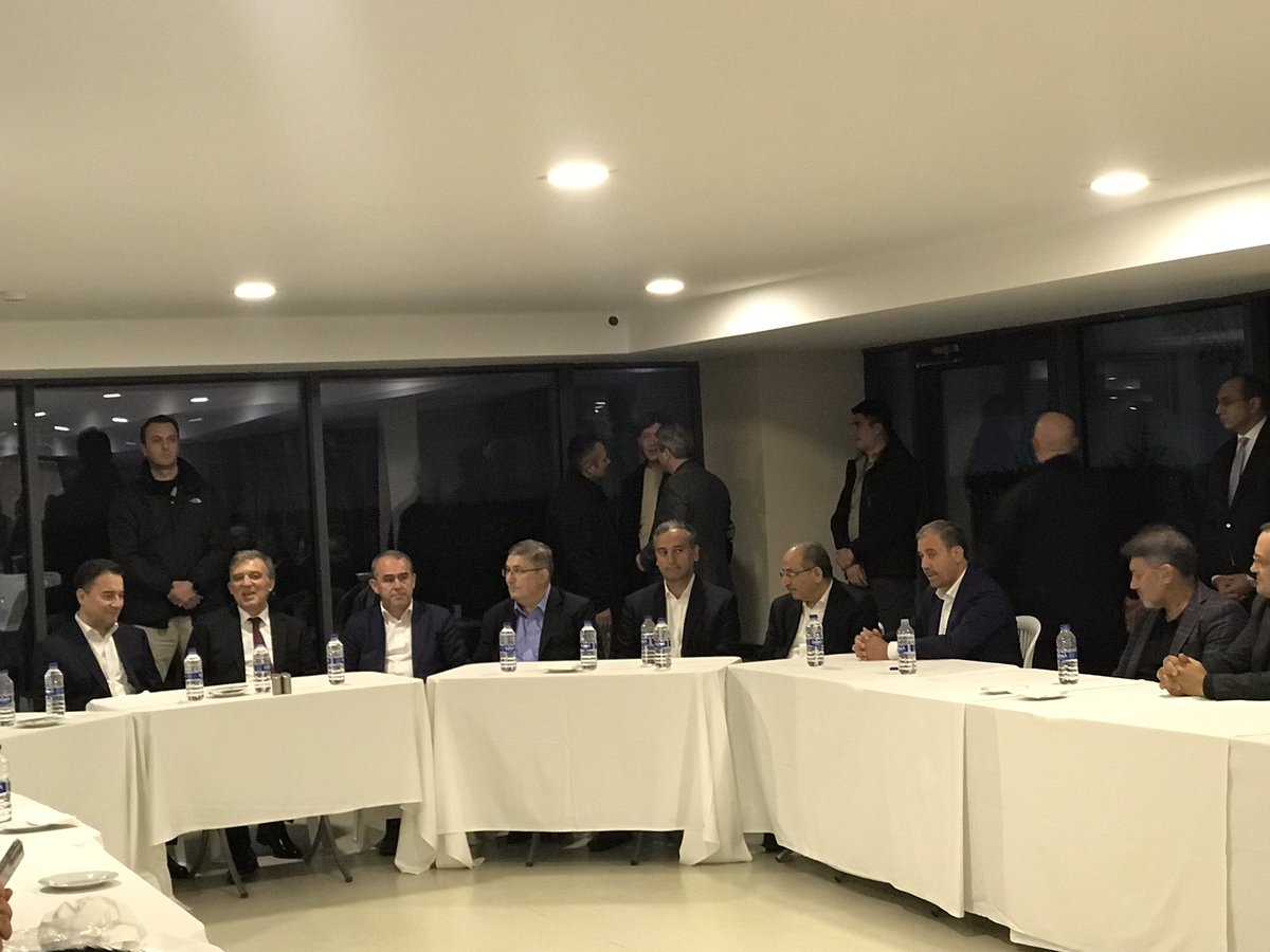 devaankarada's tweet photo. Genel Başkanımız Sn.Ali Babacan’ın kıymetli babaları Hilmi Babacan’ı son yolculuğuna uğurladık. 
Allah Rahmet Eylesin.
Mekanı cennet olsun.
@devapartisi 
@alibabacan 
@nutkuakin https://t.co/iCdqh6n3AH