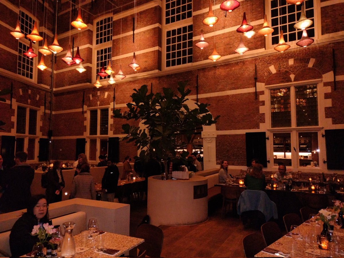 hcomp_conf's tweet image. After an intriguing day it&apos;s time for #HCOMP2023 #CI2023 Social dinner.