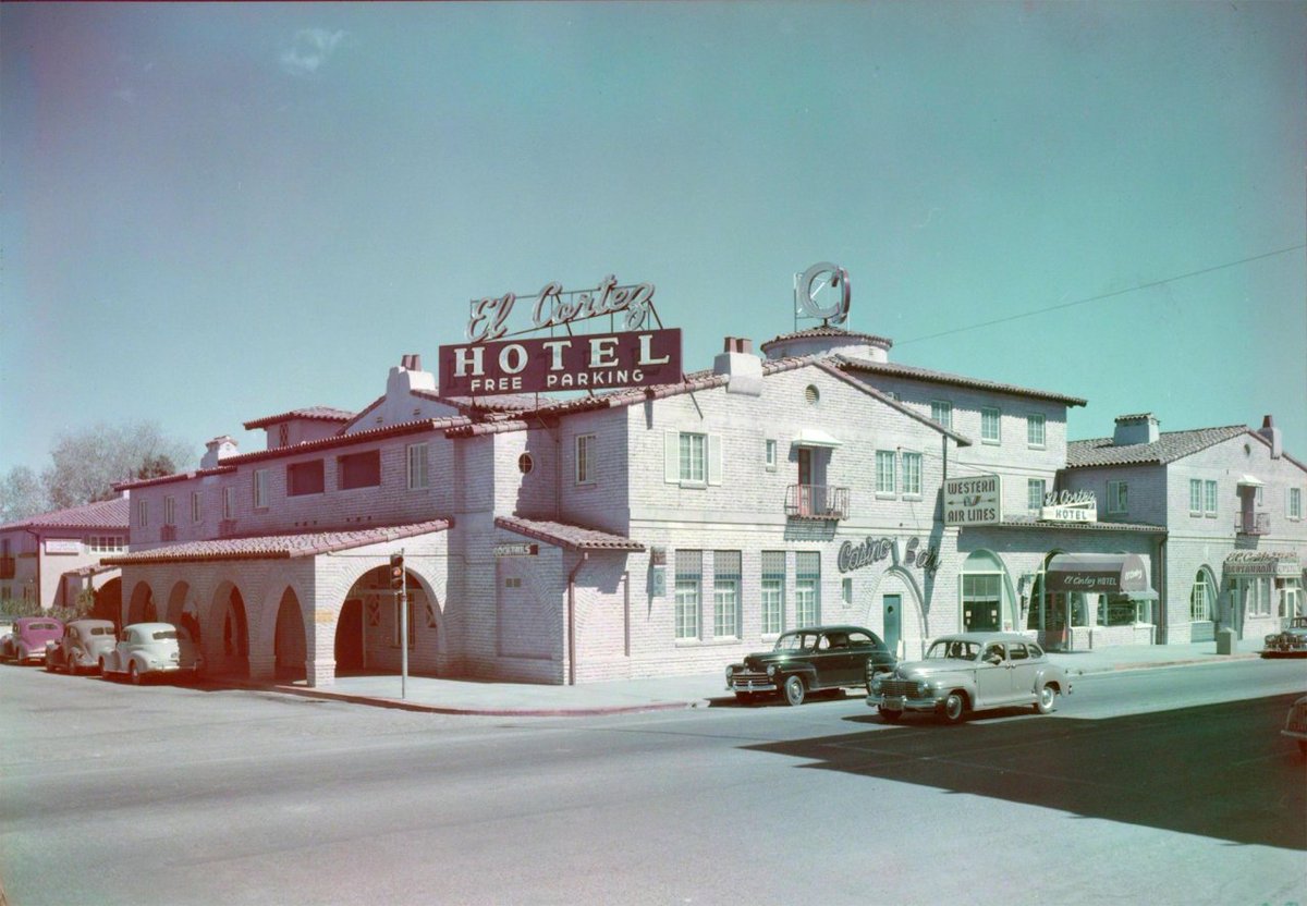 #OTD in 1941, El Cortez opened on Fremont Street in downtown Las Vegas. The resort, which cost only $245,000 to build, was once owned by Meyer Lansky and Bugsy Siegel. 📷 UNLV Archives