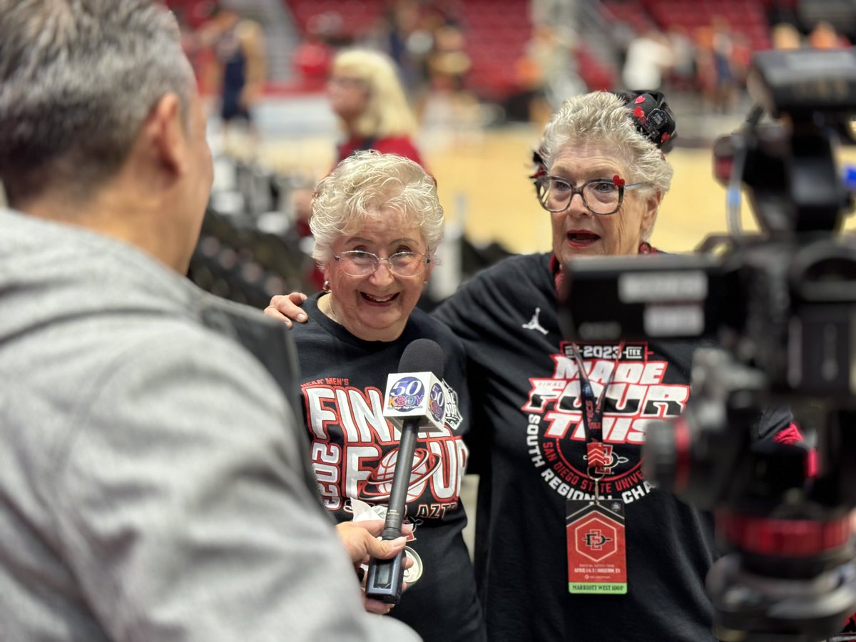 We had so much fun getting interviewed before the game last night! And how exciting was that game 😁