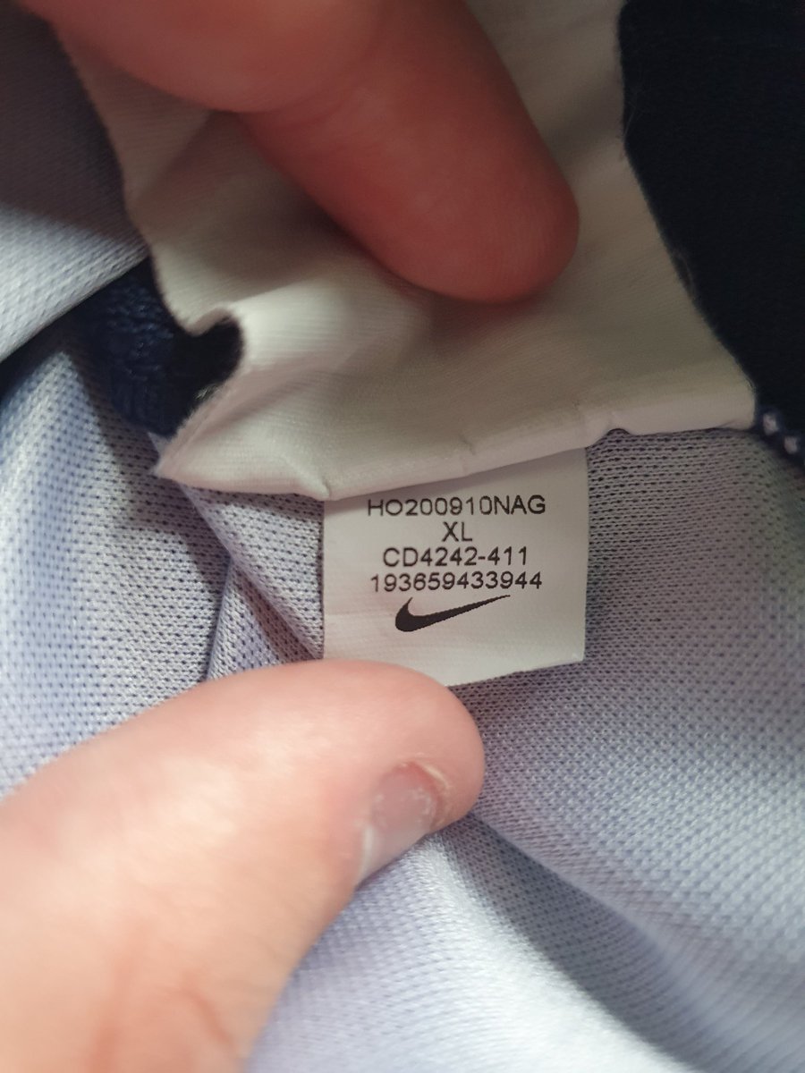 JackMumford02's tweet photo. PSG shirt for sale. Been on sale on numerous selling sites for a few months and haven't been able to sell it. Looking for £20. Message for more details #footballshirts #thingsforsale #footballshirtsforsale https://t.co/vcsMGJsHFb