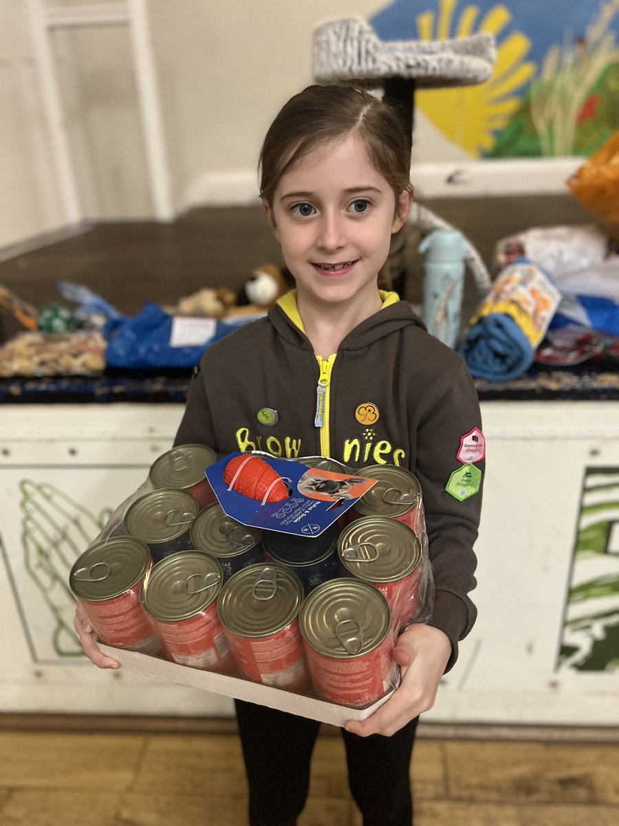 sonialavery's tweet photo. @OPAK_3FL @OPA_KHG Norah donating goodies to the RSPCA for her girlguiding brownie charity badge https://t.co/U3R056S5T7