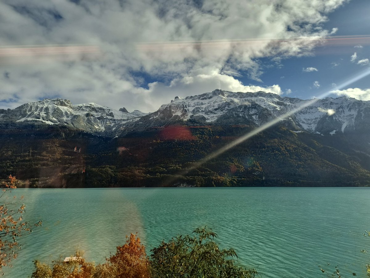 danstine62's tweet photo. European train travel does NOT suck... https://t.co/0NQA6r9F6Y