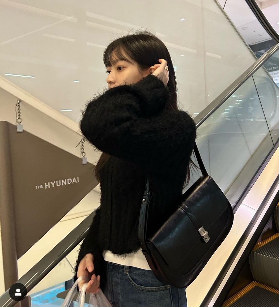 SapiTontito's tweet photo. OMFG!?!?!!!11?1?1!1!?1?1! 😭😭😭😭😭😭😭😭😭😭😭😭😭😭😭😭😭😭😭😭😭😭😭😭😭😭😭 SHE'S SO BEAUTIFUL I WILL KMS https://t.co/92plD0C6KR