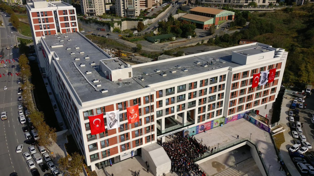 ekrem_imamoglu's tweet photo. Küçükçekmece Filenin Sultanları Yükseköğrenim Öğrenci Yurdu çok güzel oldu. Güle güle kullanın gençler. https://t.co/dJYN9YzayW