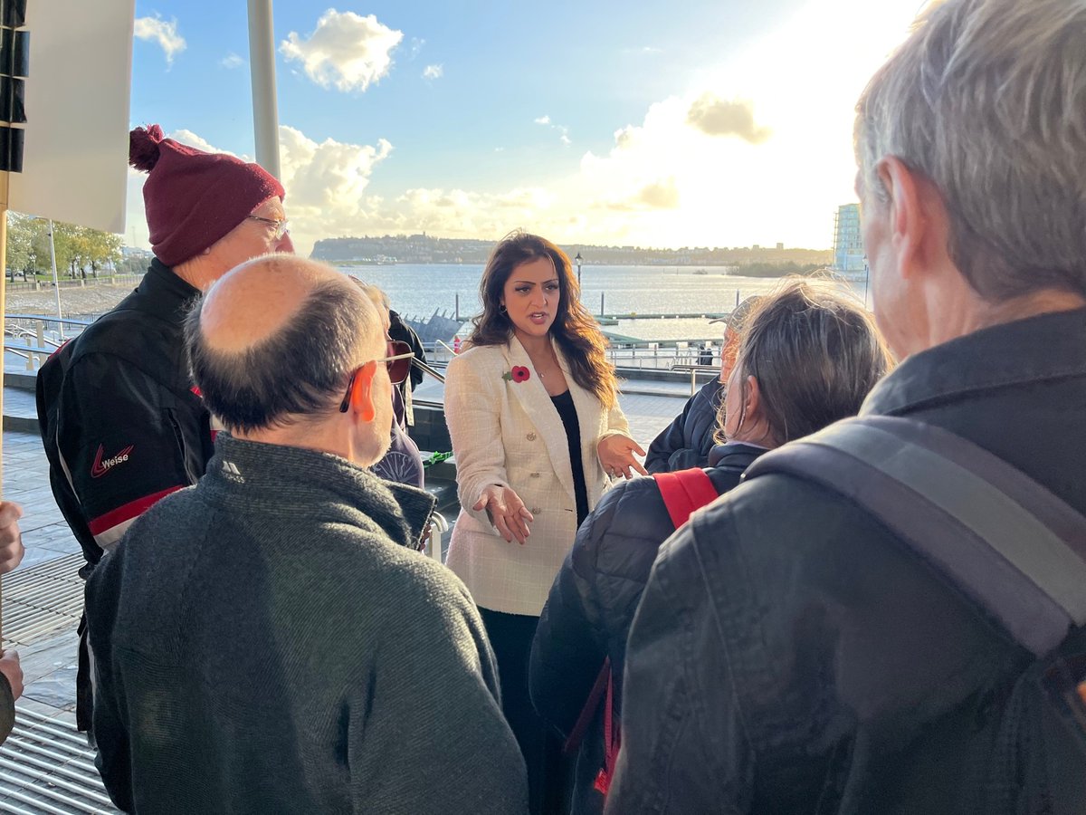 natasghar's tweet photo. 🥀 Frustration and anger towards Labour's #20mph speed limit scheme shows no sign of easing!

🚗 Great to meet so many people at today's peaceful protest outside the Welsh Parliament.

🔵 @WelshConserv will scrap Labour's £33m scheme and stop this war on motorists. https://t.co/fjm6x3LJeo