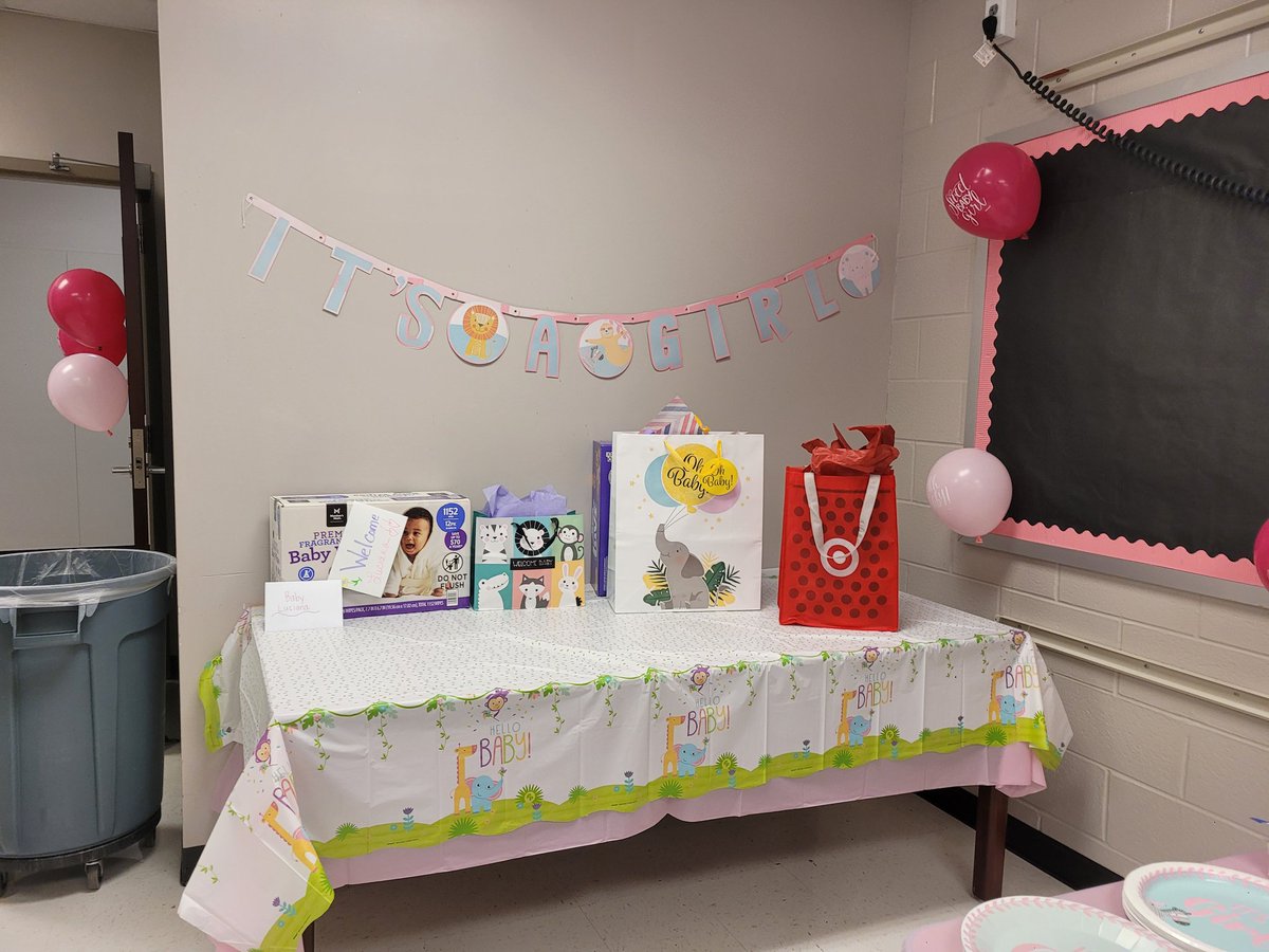 MsE_MEd's tweet photo. Surprise baby shower for Mr. Rojas. Welcome baby Luciana! 
@OgdenES_AISD #babygirl @rojas_teacher #babyshower https://t.co/AzluXn5tWk