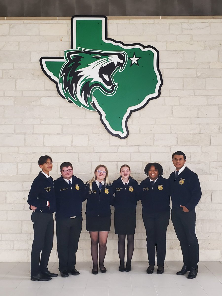 ForneyCTE's tweet photo. @NFHS_TrueNorth Senior Joussef Olvera advances to Area in the Senior Spanish Creed speaking division for the second year in a row! #NorthForneyFFA https://t.co/h8t46CdIH4