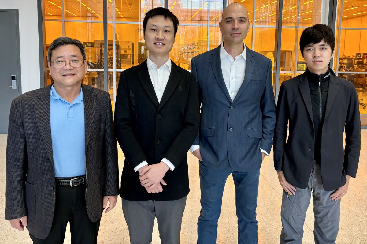 CCIL researchers teamed up to create an imaging sensor that could impact how surgeons remove cancer cells during surgery.

👉 Learn more here: bit.ly/4723E2K
